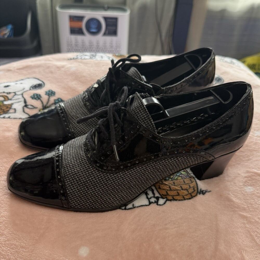 Covington Women’s Black/Gray Houndstooth Patent Almond Toe Lace-Up Oxfords 9.5M